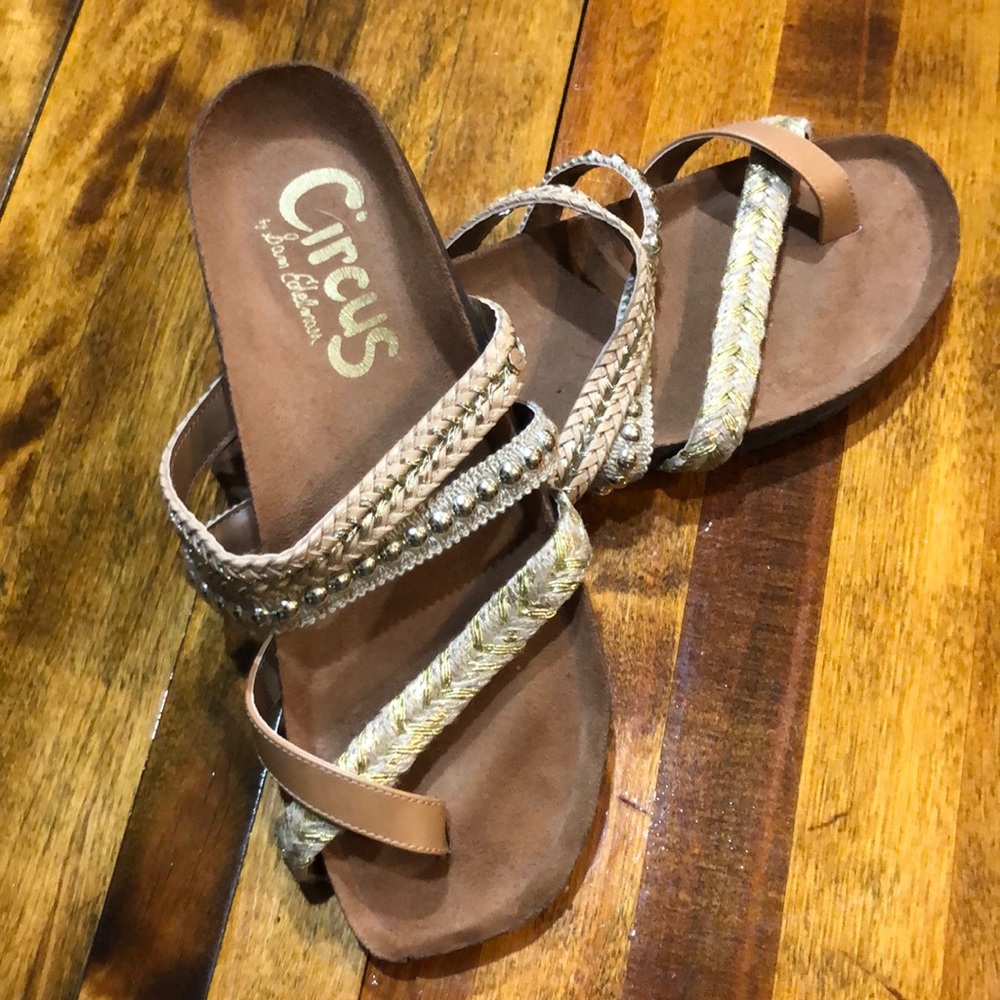 Circus sandals